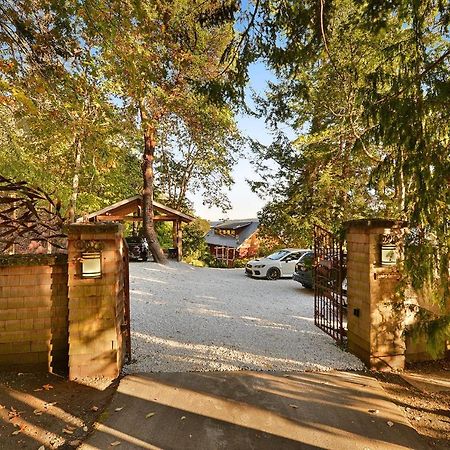 Salishan Tree House Suite Cowichan Bay Exterior photo