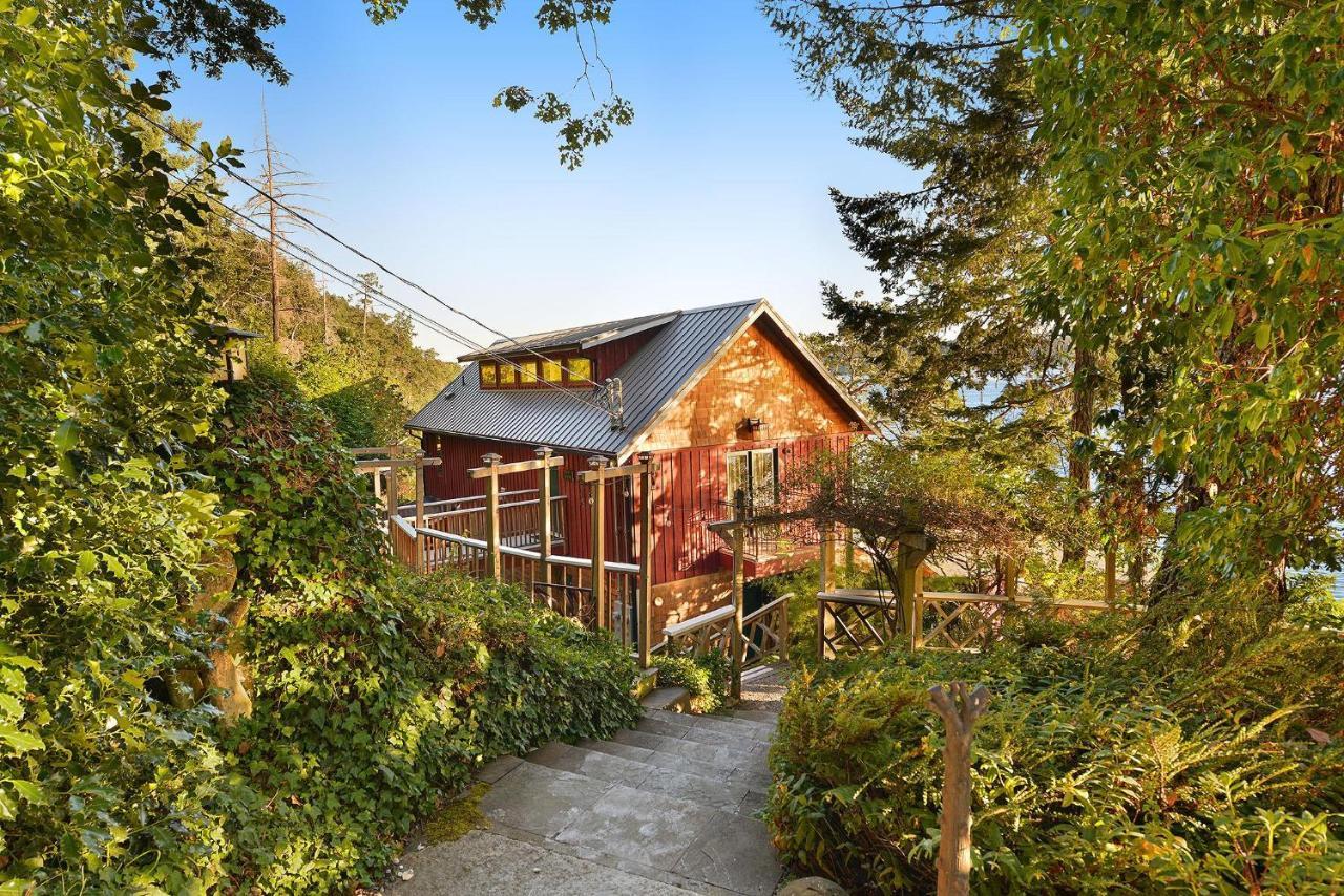 Salishan Tree House Suite Cowichan Bay Exterior photo