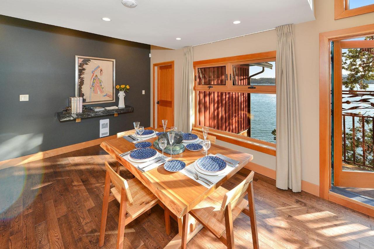 Salishan Tree House Suite Cowichan Bay Exterior photo