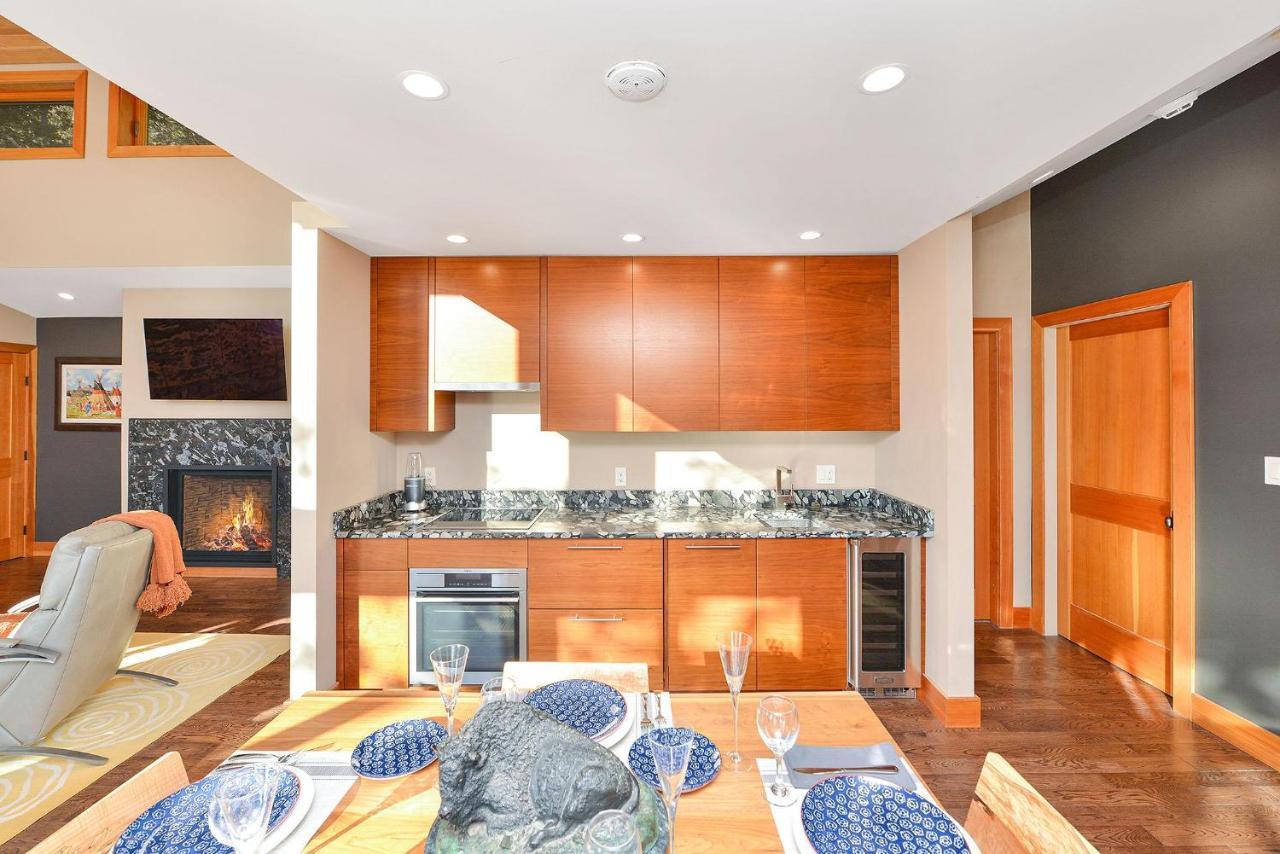 Salishan Tree House Suite Cowichan Bay Exterior photo