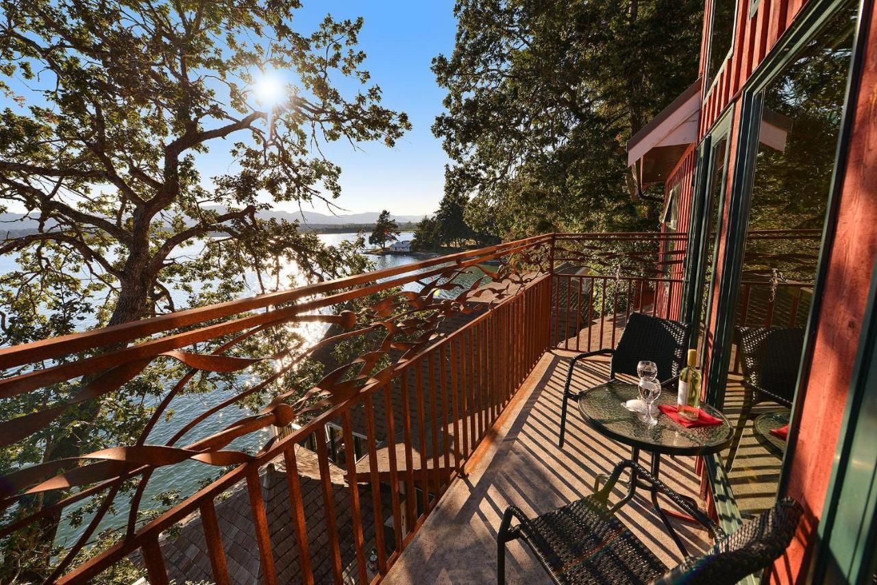 Salishan Tree House Suite Cowichan Bay Exterior photo