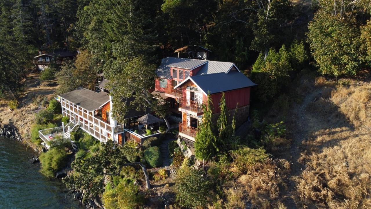 Salishan Tree House Suite Cowichan Bay Exterior photo
